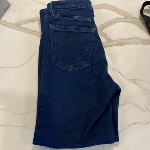 Good American Always Fits Cigarette Jean